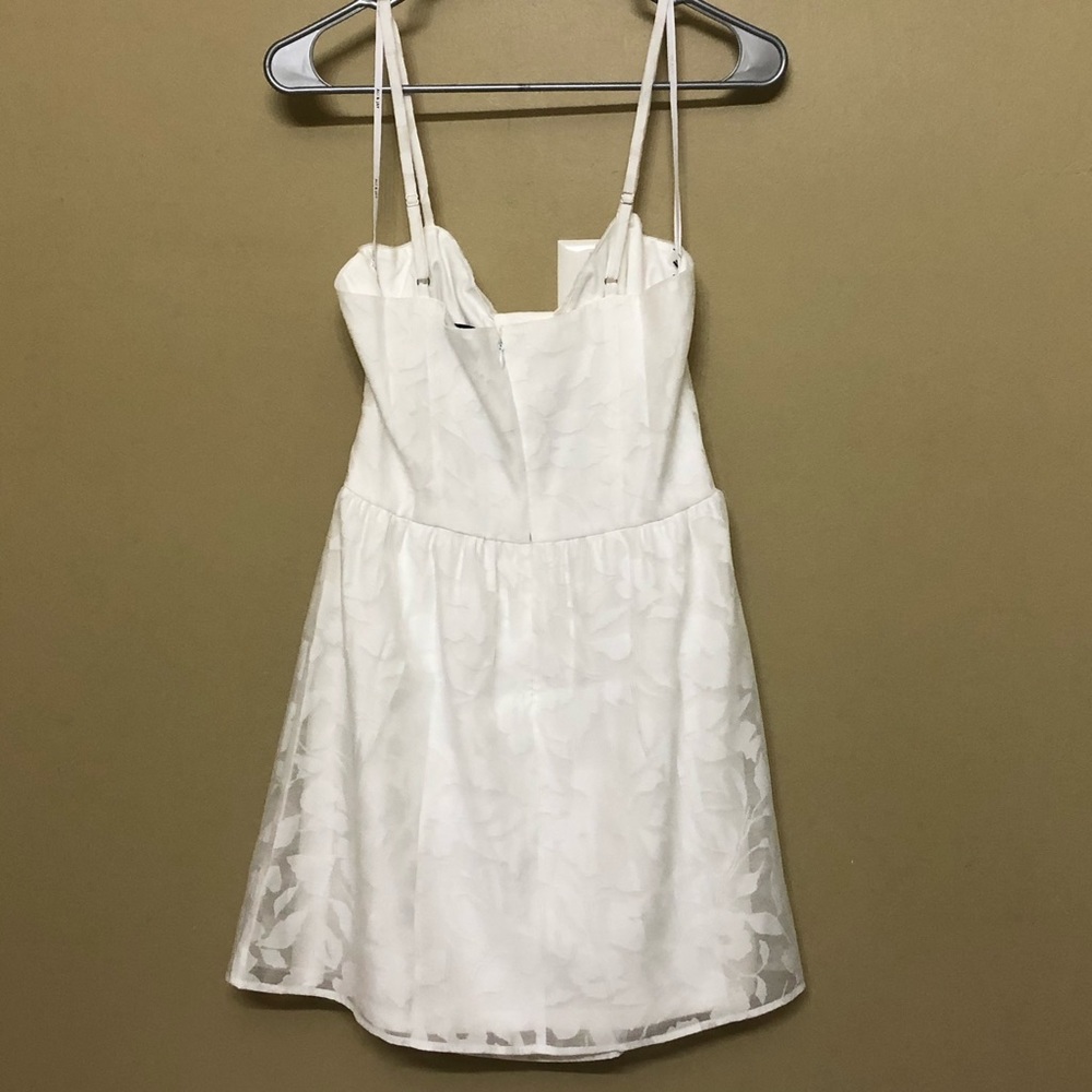 NWT Ali & Jay White Cutout Mini Dress Size Medium - Picture 5 of 8